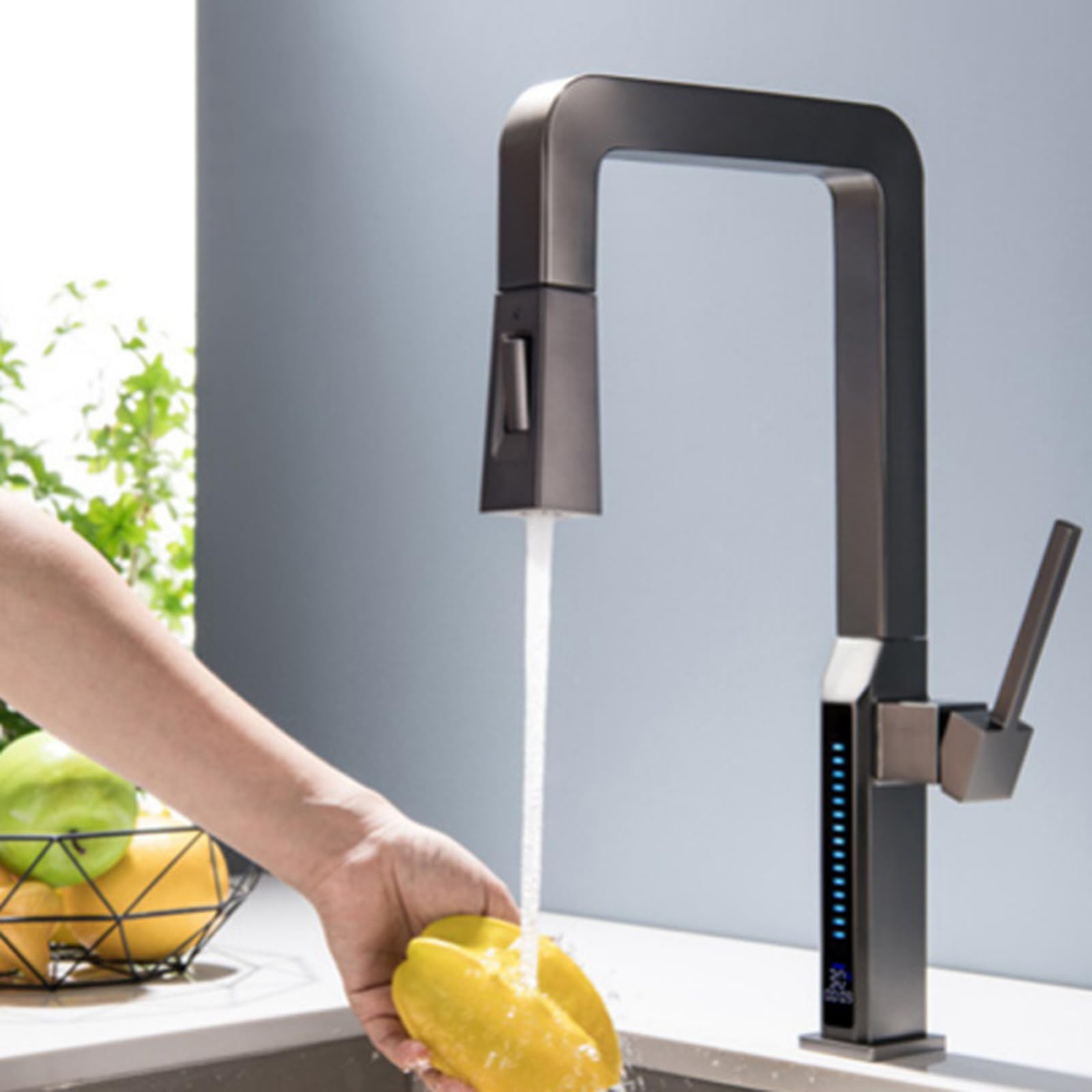 Bateria kuchenna z wyciąganą rączką, mieszacz jednouchwytowy, szczotkowane złoto, cyfrowy wyświetlacz, obrót o 360°, dodatkowe laboratoria sieciowe: (Pax_Checkout_Buy_Now_GC_TAN)