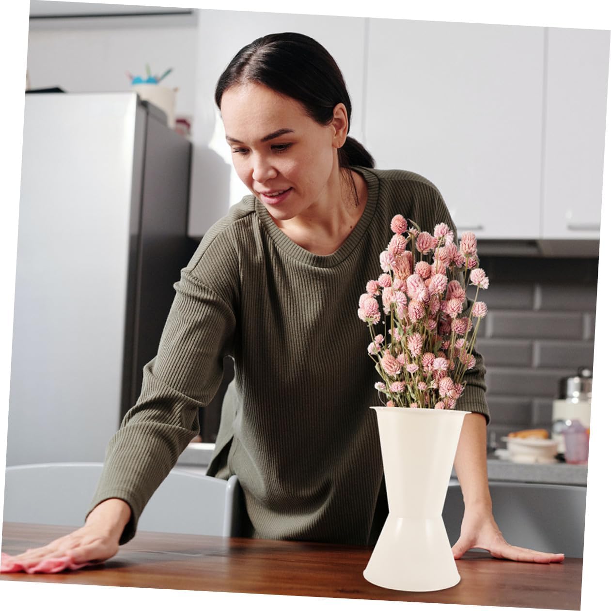 NUOBESTY 5pcs Bouquet Holder Set for Artificial Flowers Colorful Floral Base for Weddings Bridal Bouquets Table Centerpieces Flower Shop Supplies