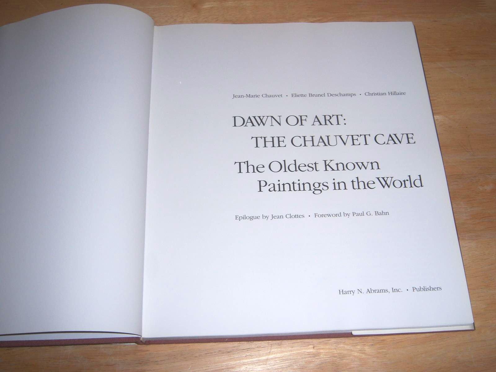 Dawn of Art: The Chauvet Cave: The Oldest Known Paintings in the World Jean-Marie Chauvet; Eliette Brunel Deschamps and Christian Hillaire - PT03