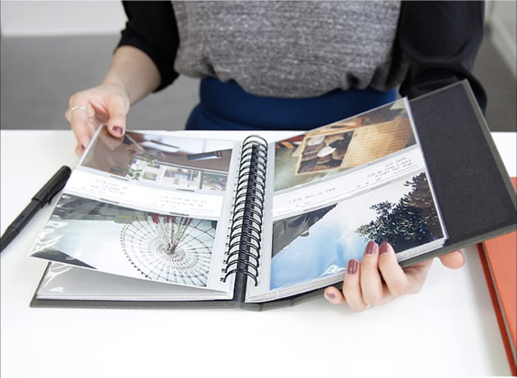 Álbum de fotos de 4 x 6 pulgadas para parejas, familia, bebé, boda, tiene capacidad para 100 fotos, incluye 50 notas de doble cara, encuadernado en espiral (azul marino)