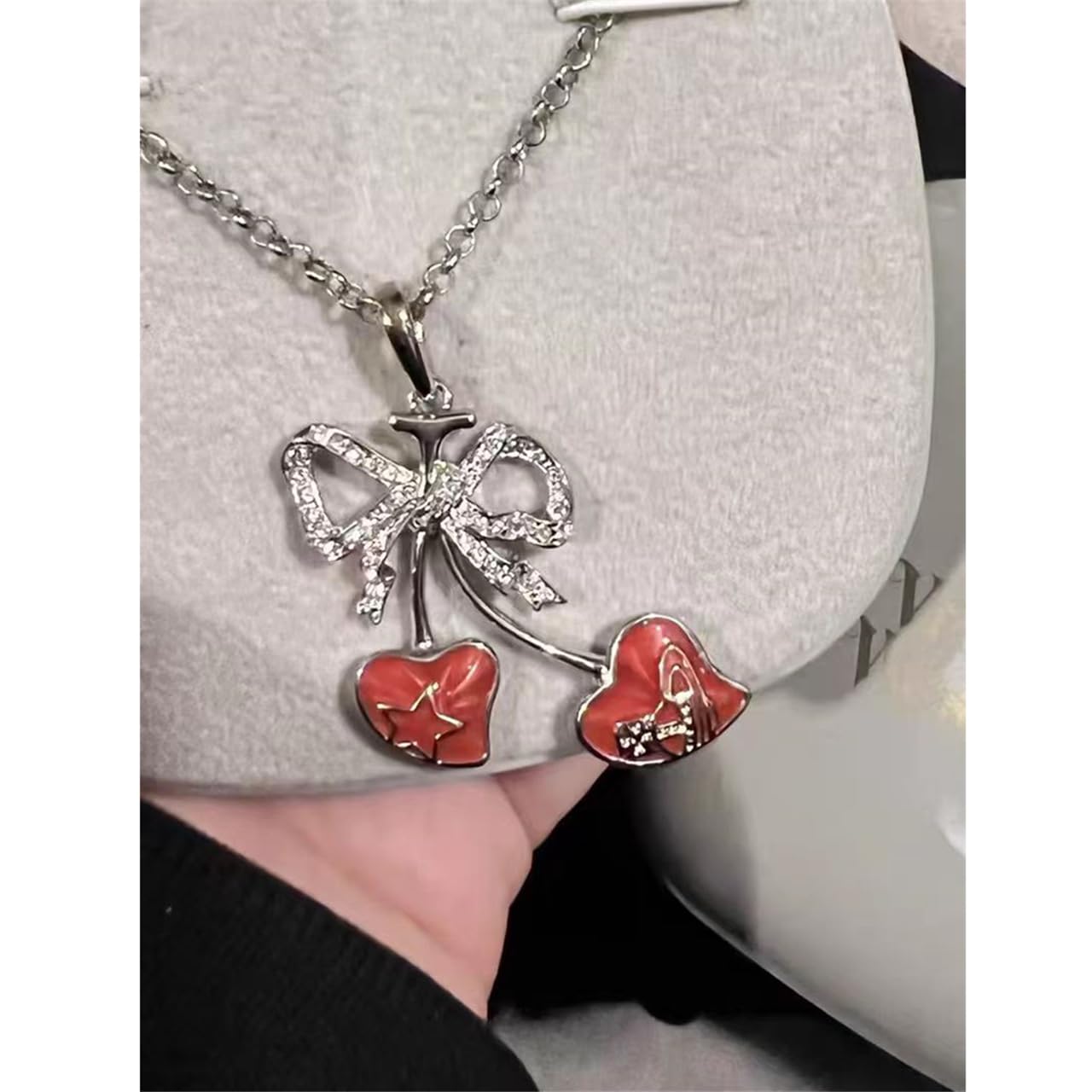 ヴィヴィアンウエストウッド キノコ ネックレス ペンダント シルバー 限定 赤銀 ヴィヴィアンウエストウッド キノコ ネックレス ペンダント シルバー