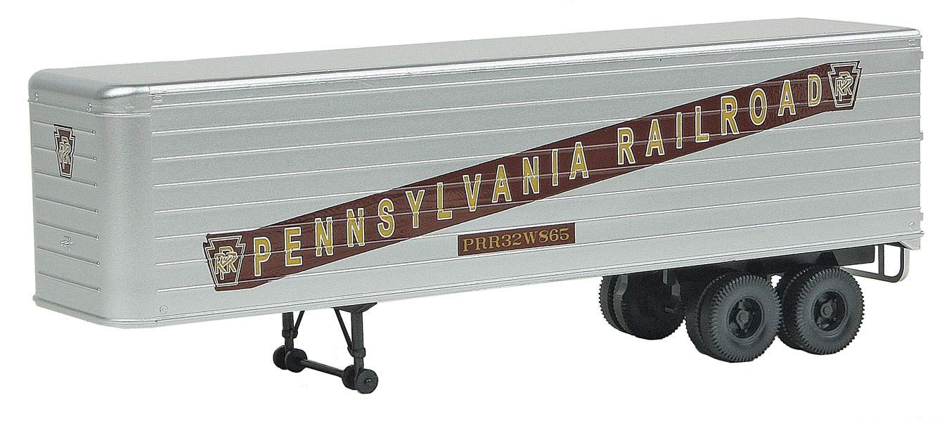 Walthers 30200 85' Budd Small-Window Coach - Ready to Run - Painted, Unlettered (Silver)