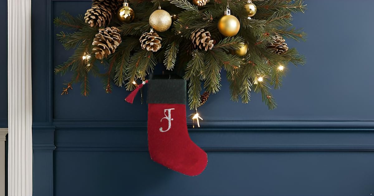 Evergreen Rot und Grün Samt Strass Monogramm Weihnachtsstrumpf – J
