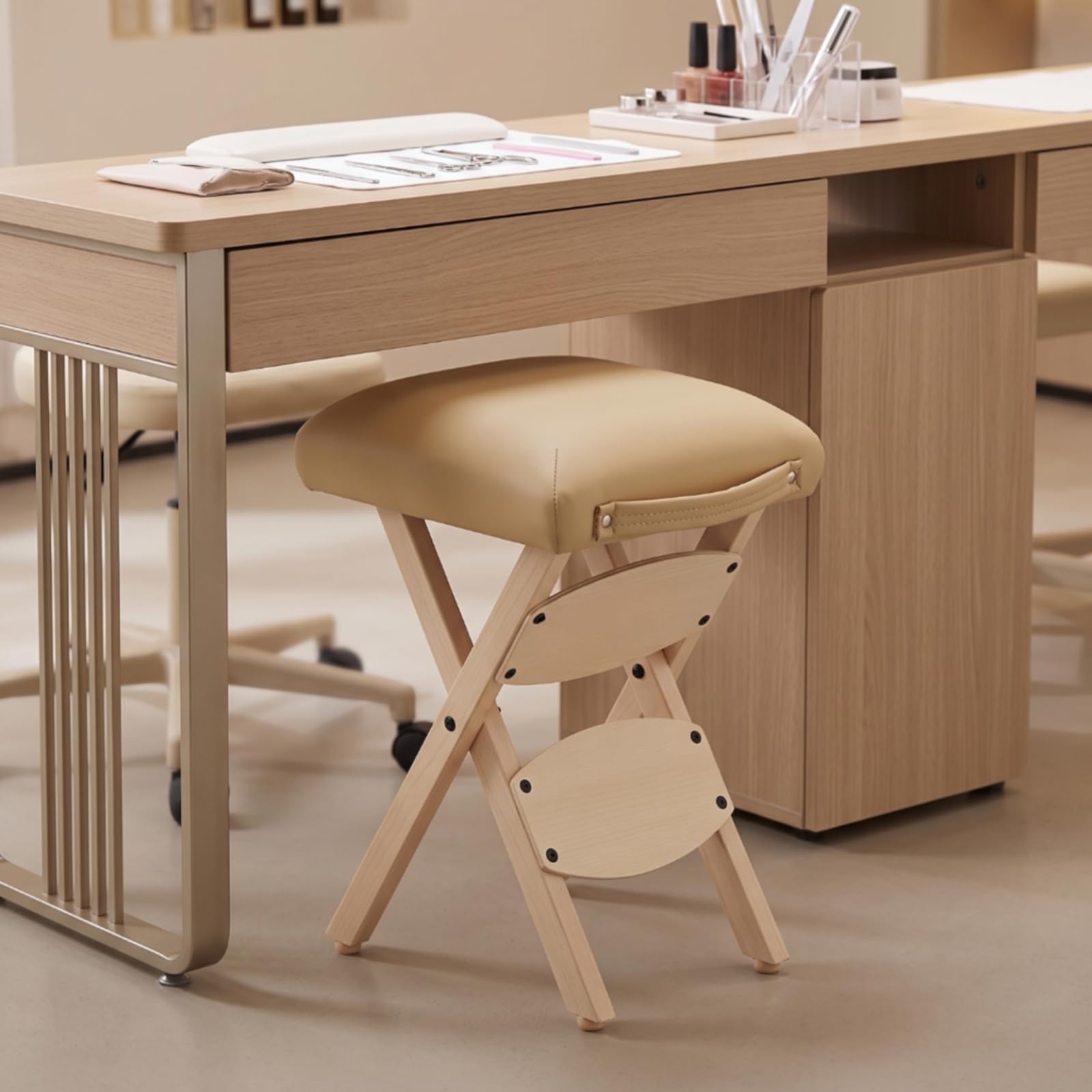 Falthocker Klapphocker Technikerhocker Arbeitshocker mit Komfort Sitzpolster aus Buchenholz PVC Kunstleder Schraub Fixierte Form Faltbar Traggriff für, Schwarz