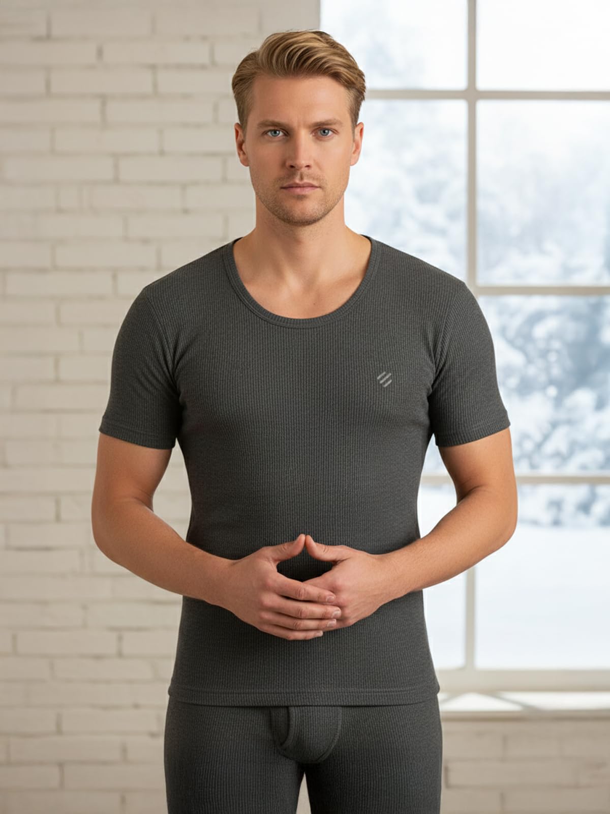 ONN Camiseta térmica de media manga con cuello redondo para hombre, suave y cómoda, construcción superior para mayor durabilidad, ajuste moderno y ajustado