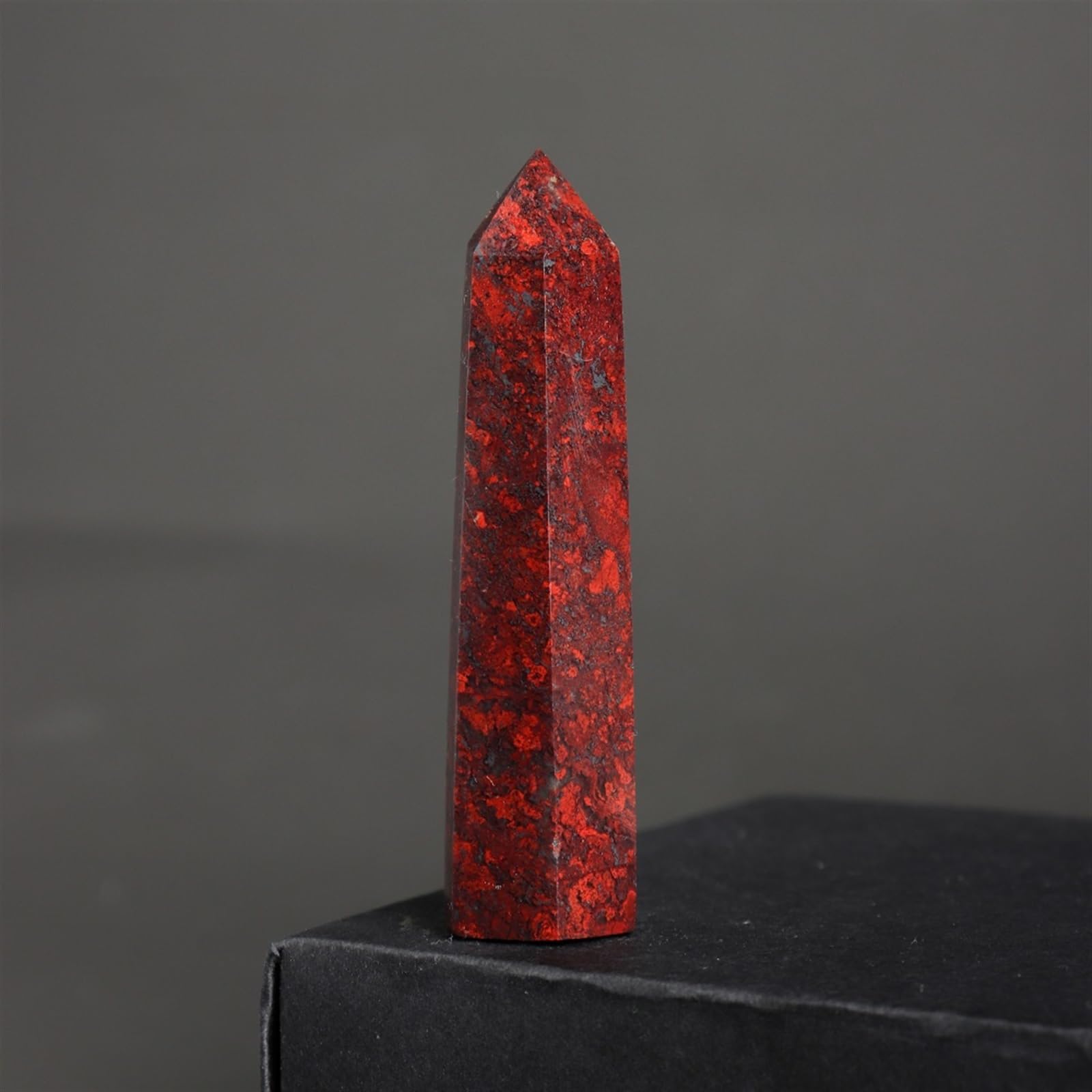 Ylquxeuv One Color 7-8Cm Crystal Point Quartz Rainbow Wand Column Rose Rock Home Decor Stone (Color : Blood Stone)