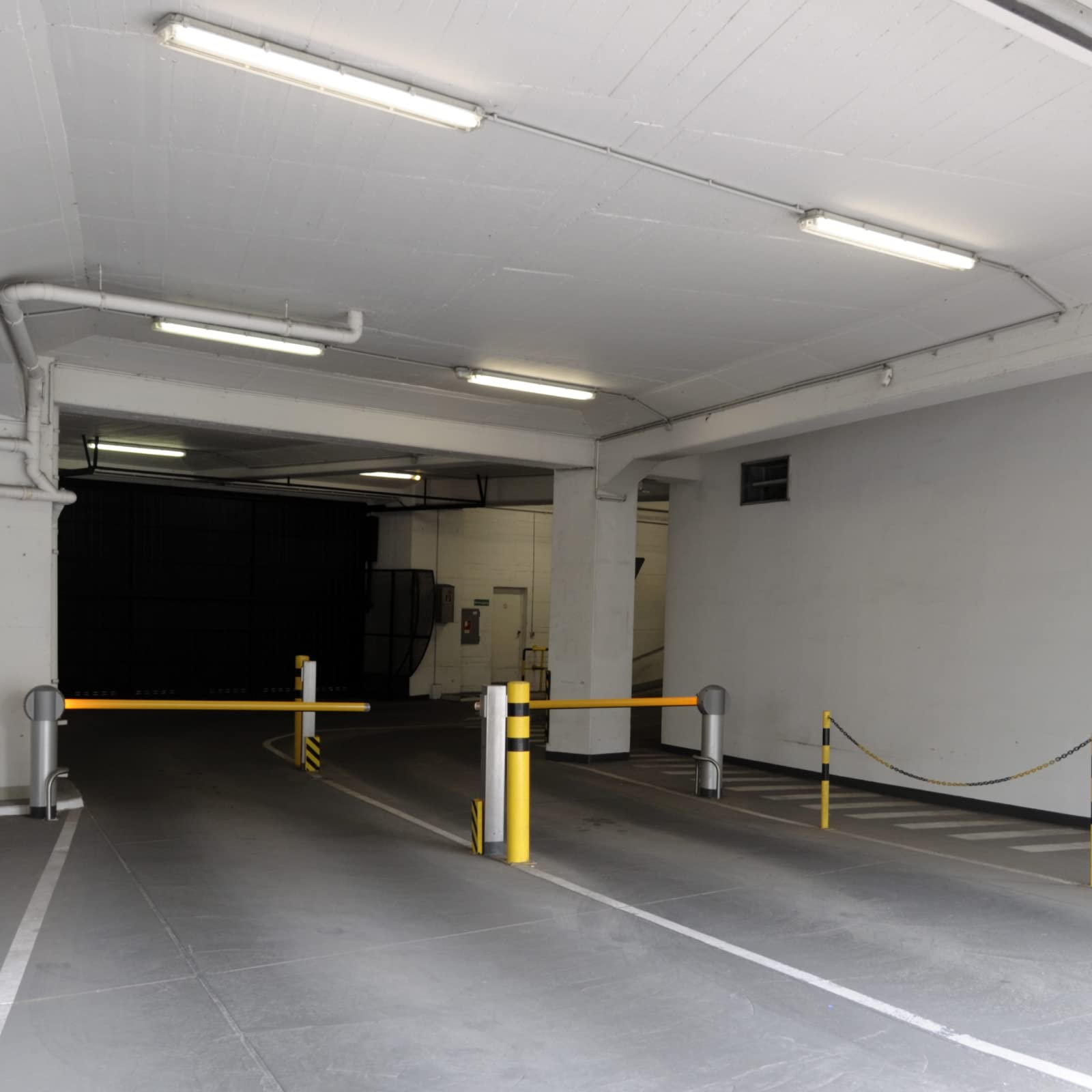 Eurocali 3x Plafoniere IP65 Impermeabile 40W Trasparente 4200 Lumen + 2 Tubi LED da 150cm - Luce Bianco Freddo 6400K - Fascio Luminoso 120° - Sostituzione Neon
