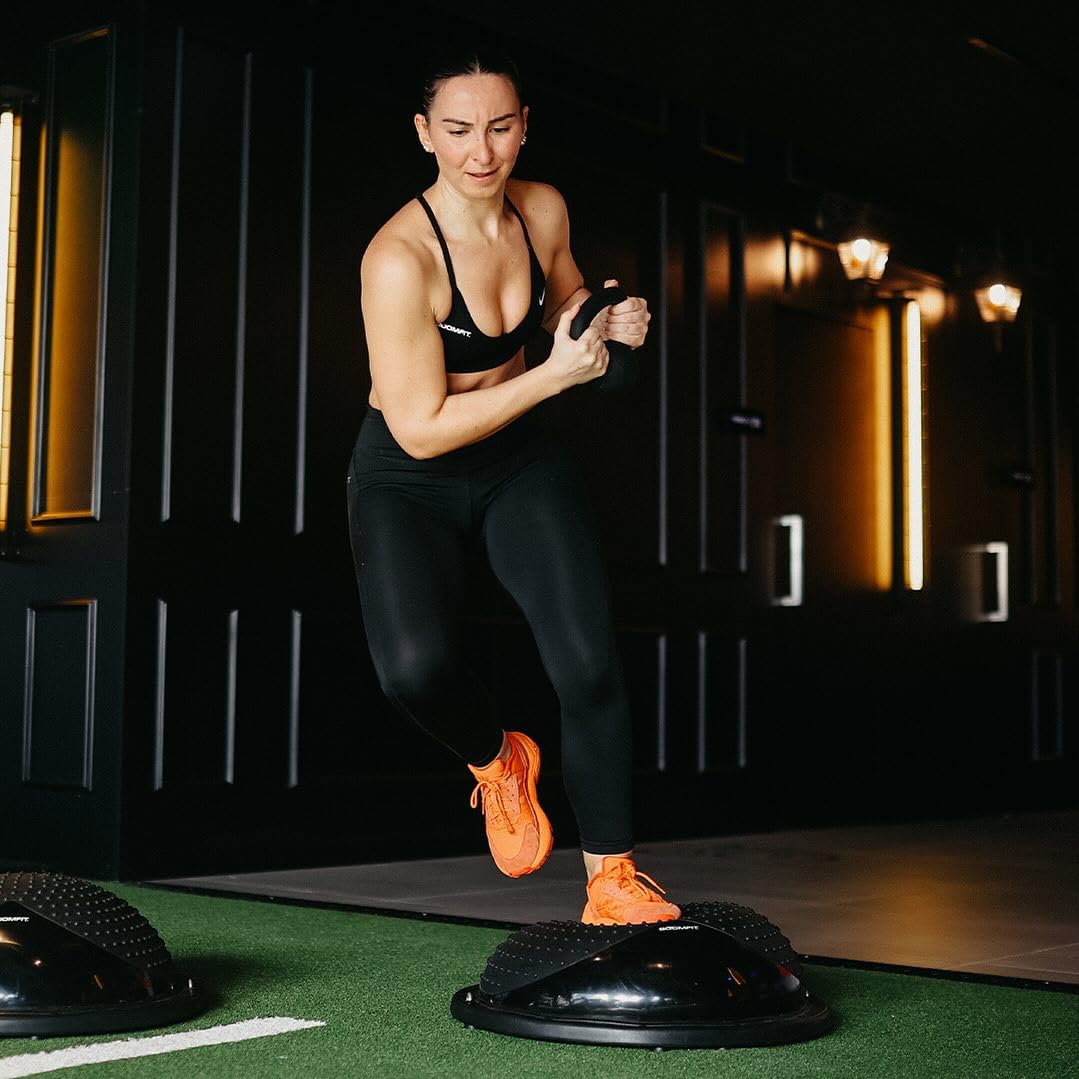 BOOMFIT Balance Station 60 cm Media Pelota de Equilibrio Antideslizante | Incluye bandas de resistencia y bomba de inflado | Cúpula inestable que activa core, glúteos y propiocepción en casa