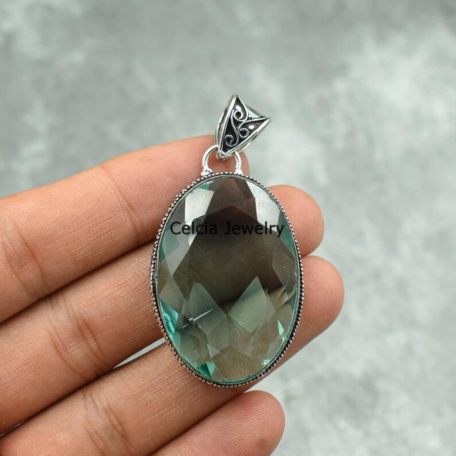 Massiver 925er Sterlingsilber-Anhänger für Damen und Herren, echter ovaler blauer Topas-Edelstein, einzigartiger handgefertigter November-Geburtsstein-Anhänger