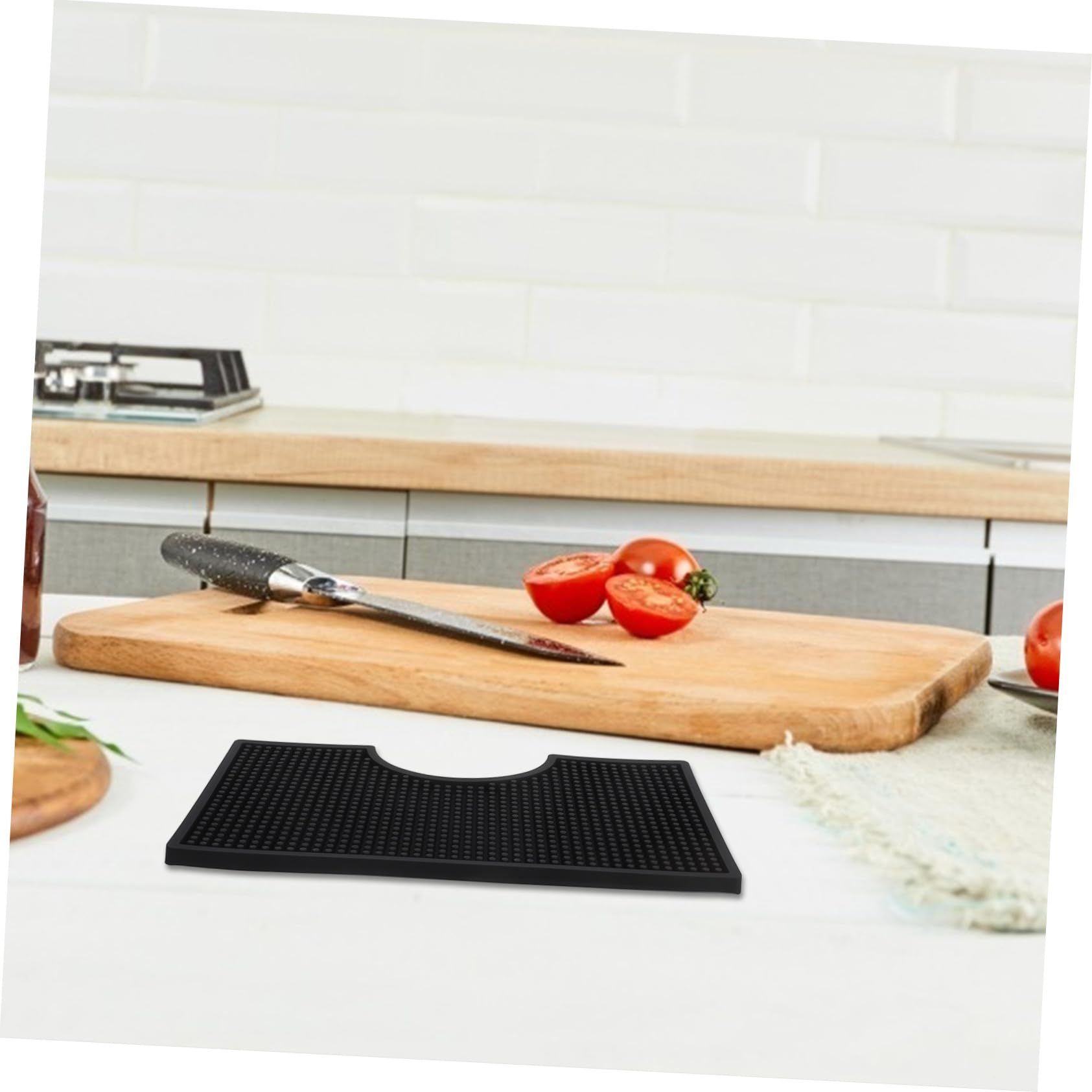 Tappetino Bar in Gomma Nero per Torre Birra, 30, 4x17, 8x2 Cm | Pvc Spesso, Forma Irregolare, Antiscivolo e Resistente al Calore, 1 Pezzo 3 Tappi