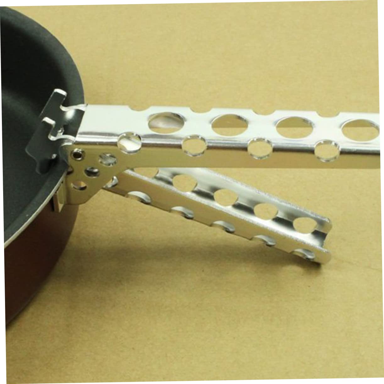 PRETYZOOM Camping Pan Gripper Clip Bowl Portable Camping Pots and Pans Utensils Hot Anti-scald Pot Camping Pot Clamp Camping Pot Gripper Silver