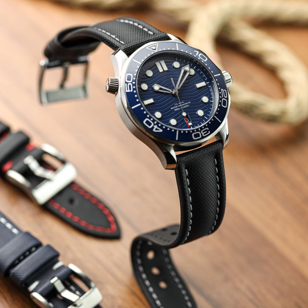 WatchGecko Atlas Segeltucharmband
