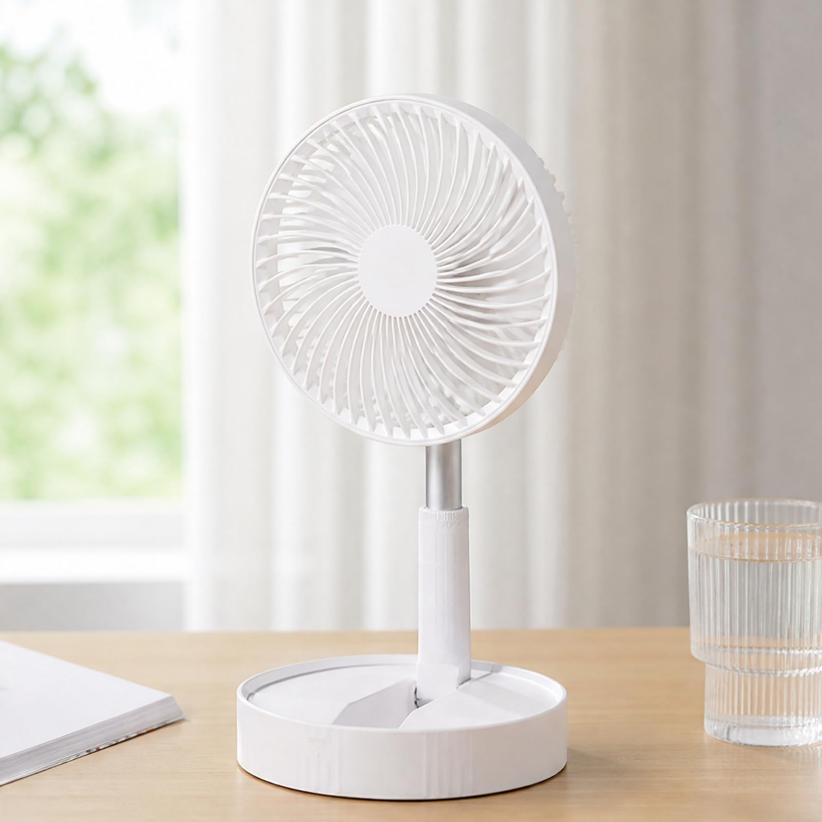 Ventilatore portatile 3 in 1, ricaricabile 7200 mAh, da terra/piedistallo/pieghevole, silenzioso, regolabile, batteria lunga durata, da viaggio e ufficio (Bianco)