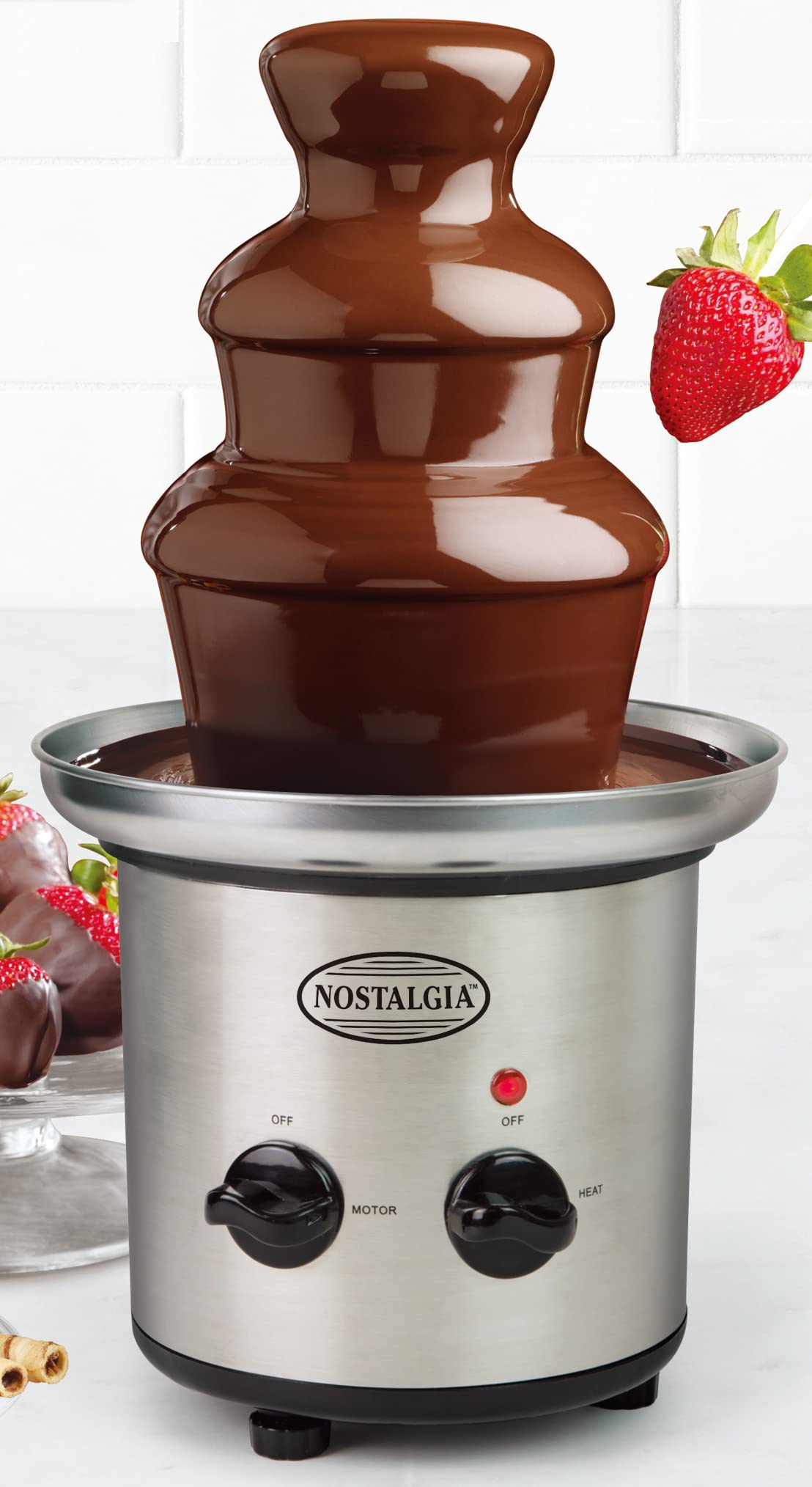Nostalgia Fontana Cioccolato Elettrica a 3 Livelli, Macchina Feste, Scioglie Formaggio, Queso, Caramella e Liqueur per Immergere Fragole, Fette di Mela, Verdure, 936-ml, Acciaio Inossidabile