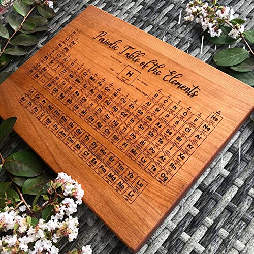 Tabla de cortar rectangular de madera de cerezo con grabado de la Tabla Periódica, 9x12 pulgadas miniatura 3