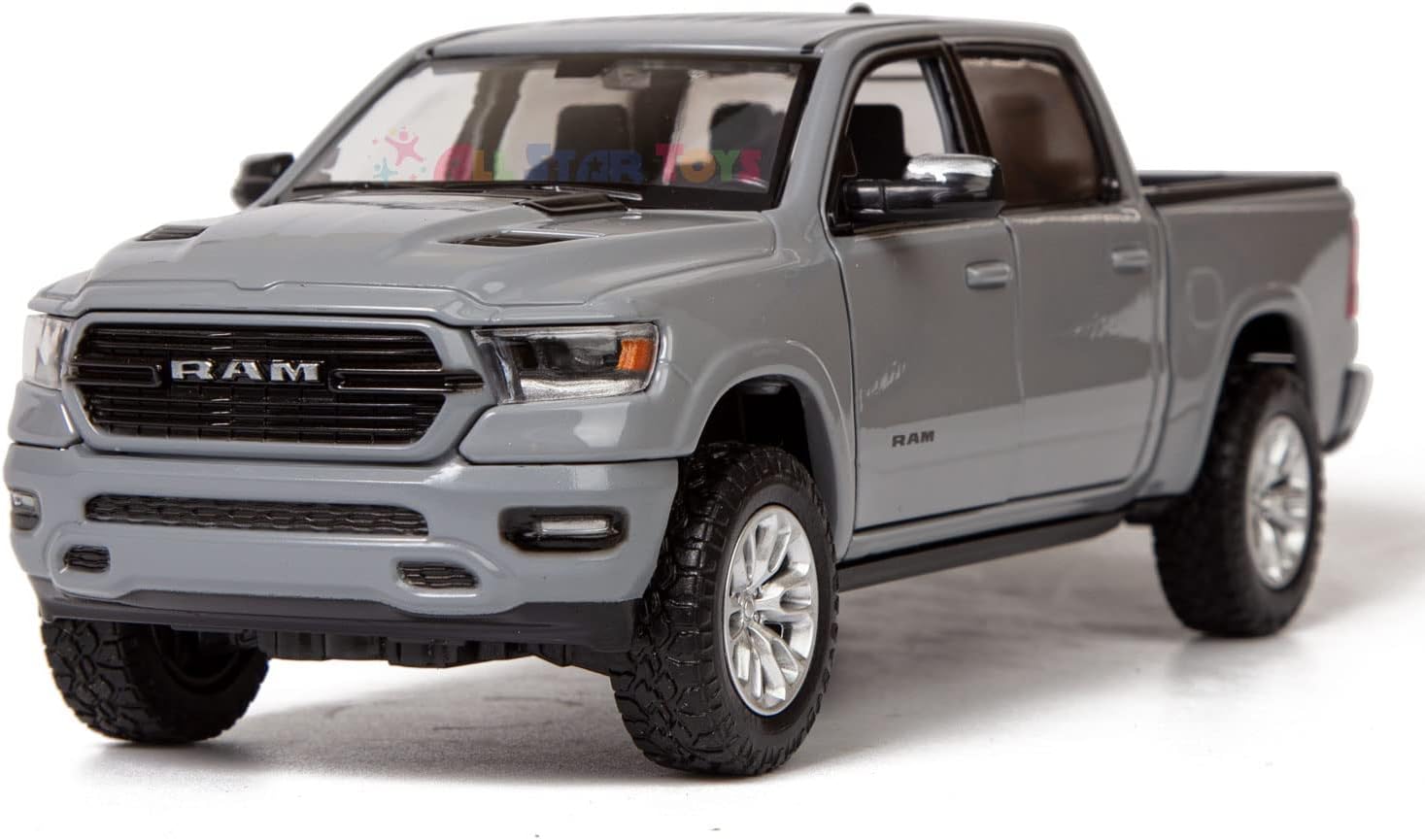 All Star Toys Exclusive 2019 1500 Laramie Crew Cab Pickup Truck Ceramic Gray 1:24 Series Diecast Model Car by Motormax 79357 Grey