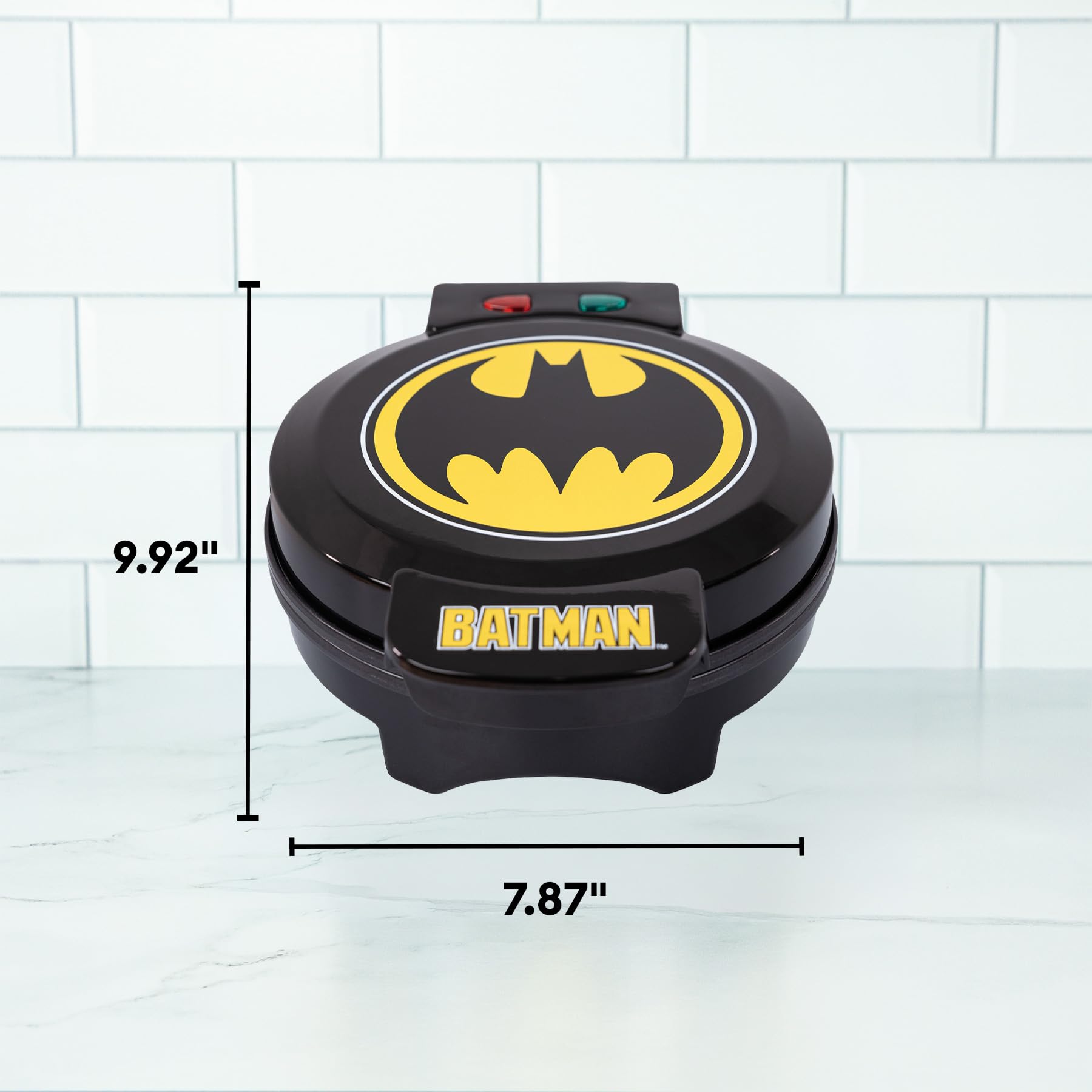 Uncanny Brands - Gofrera Logo Batman - Impresión en el gofre - Enchufe Europeo - Licencia DC Comics - Facil de usar y limpiar - Hogar y cocina - Heroes