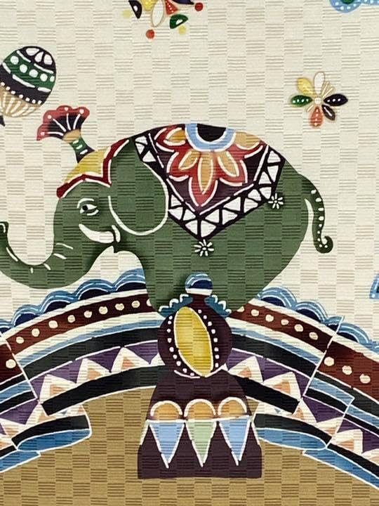 新品 金彩友禅 和田光正 落款 着物 正絹 仕付け糸付 トール 小紋 5208 新品 金彩友禅 和田光正 落款 着物 正絹 仕付け糸付 トール 小紋 5208