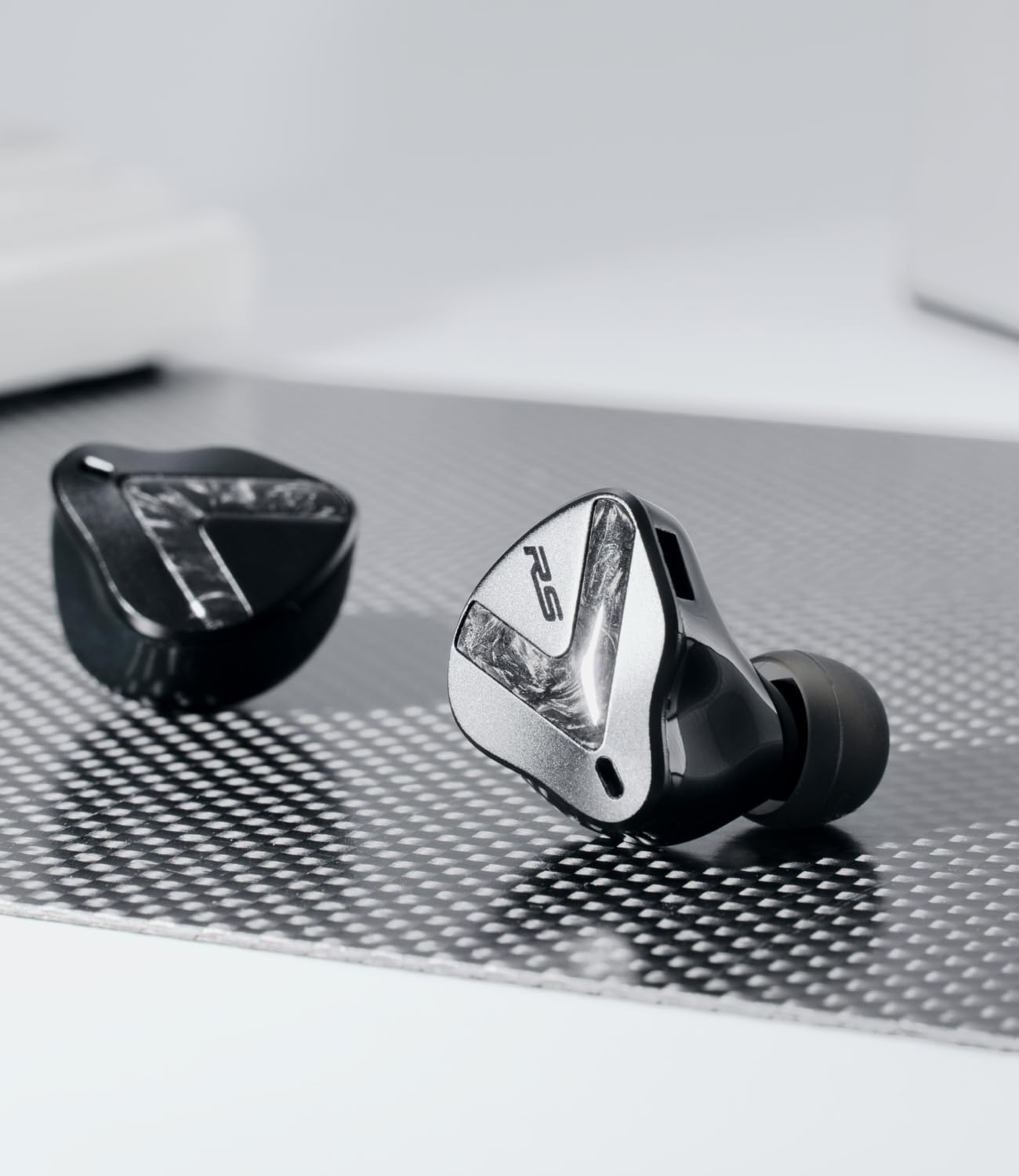 Softears RSV MKII Cuffie Cablate, Isolamento Acustico Auricolari Stereo HiFi Cablati, Anti-Scadimento Labbra 2 Pin Cavo Staccabile Auricolari In-ear, 3.5mm 4.4mm Jack per Telefono, PC, Lettore Musical