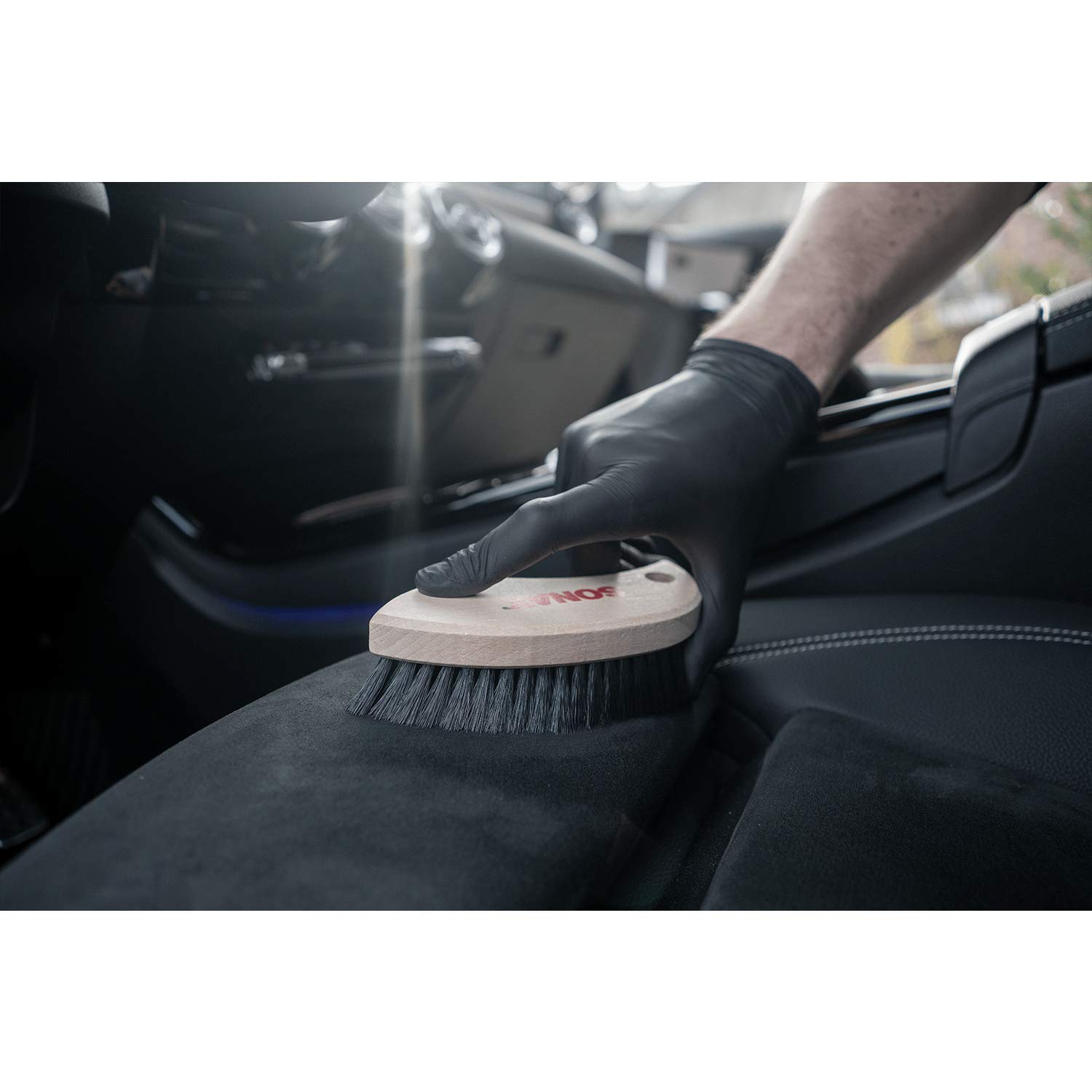 detailmate Set d'entretien pour voiture : SONAX Xtreme nettoyant intérieur 500ml + detailer plastique intérieur + extérieur 500ml + 2X chiffon microfibre + brosse cuir + gant d'entretien + applicateur