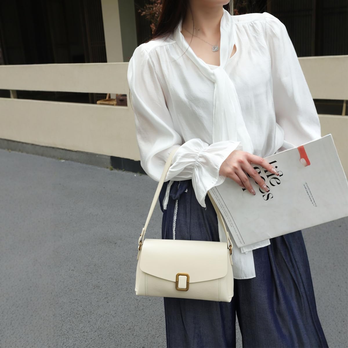 Genuine Leather Crossbody Bag for Women, Cowhide Leather Shoulder Purse for Daily Commute, Travel and Casual Use