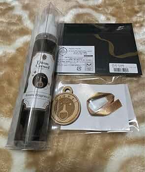 ツイステ　クルーウェル　ルームフレグランス　3点セット Amazon.co.jp: メッセージカードつき ツイステッド
