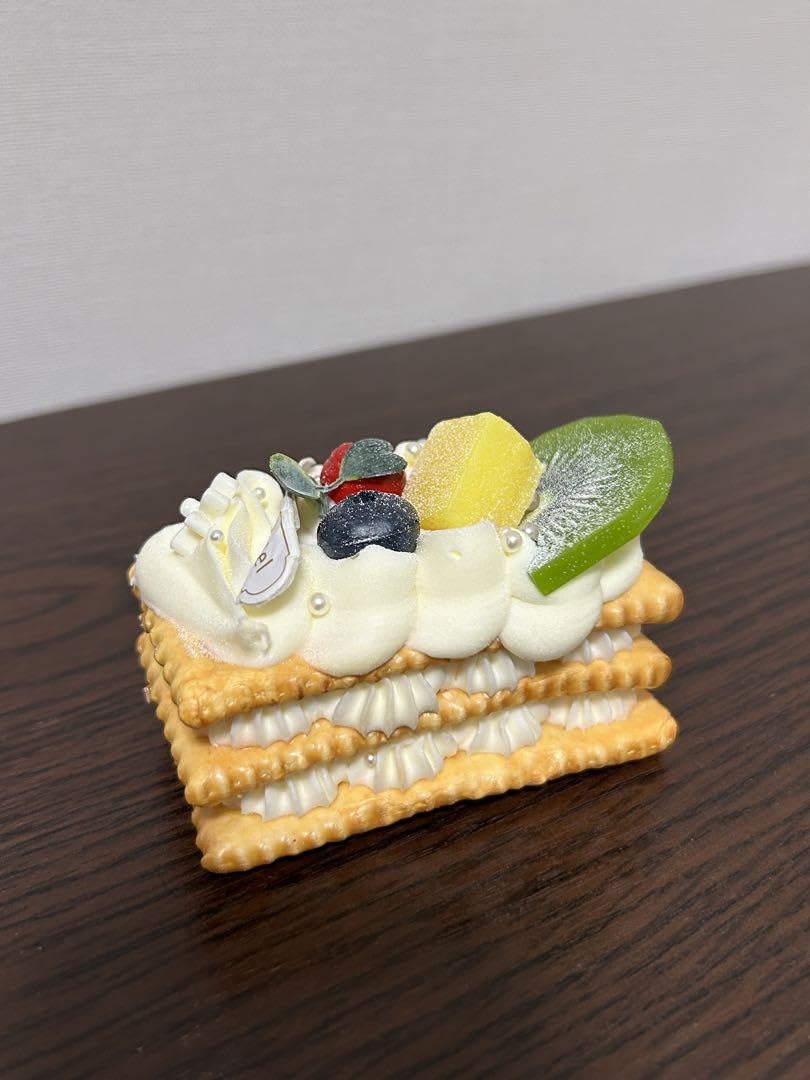 食品サンプル　ケーキ　キウイ　ビスケットサンド Amazon.co.jp: 食品サンプル ケーキ キウイ ビスケットサンド 0721-70