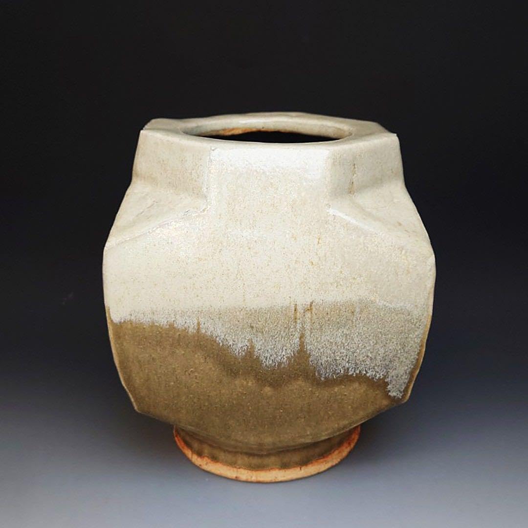 Amazon.co.jp: 武内晴二郎 作 羽島焼灰釉掛分方壷 共箱 : おもちゃ