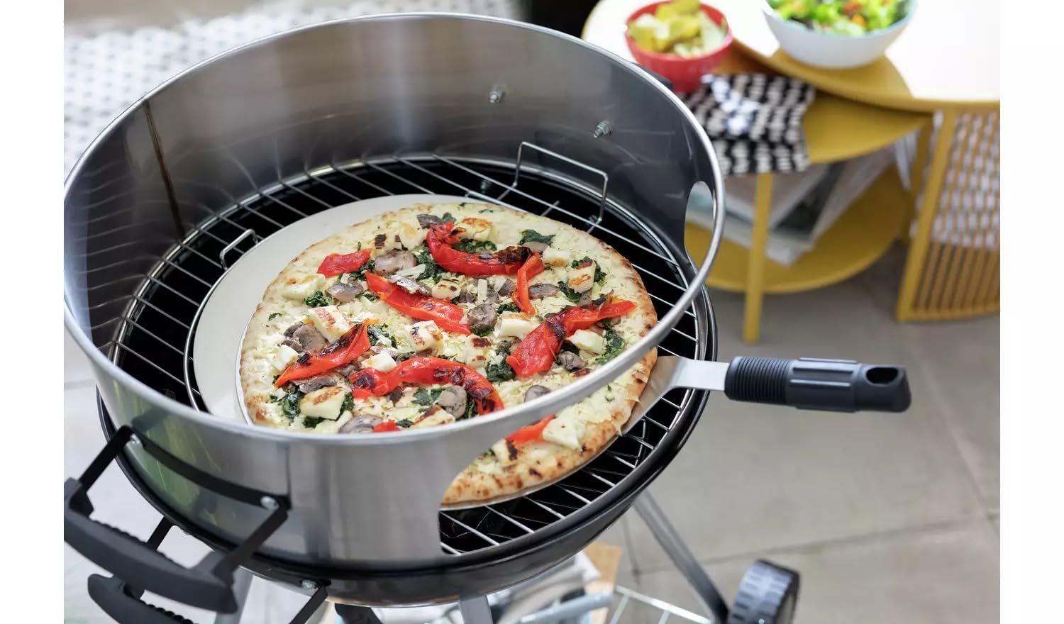 55cm Charcoal Kettle BBQ Grill with Pizza Oven Insert, Pizza Stone & Paddle, Outdoor Barbecue Smoker Grill for Garden Patio Camping, Portable Wheeled BBQ Cooker