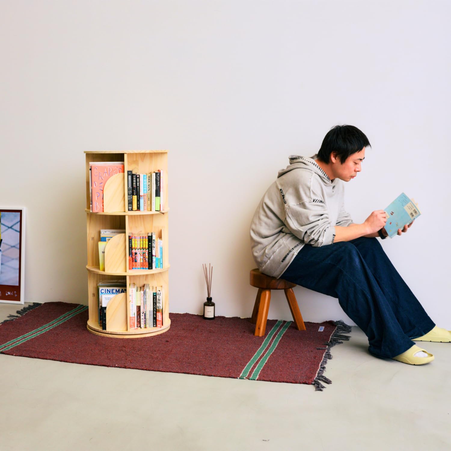 Amazon｜iimonbou 回転式本棚 3段 天然松 本棚 ニュージーランド松 大