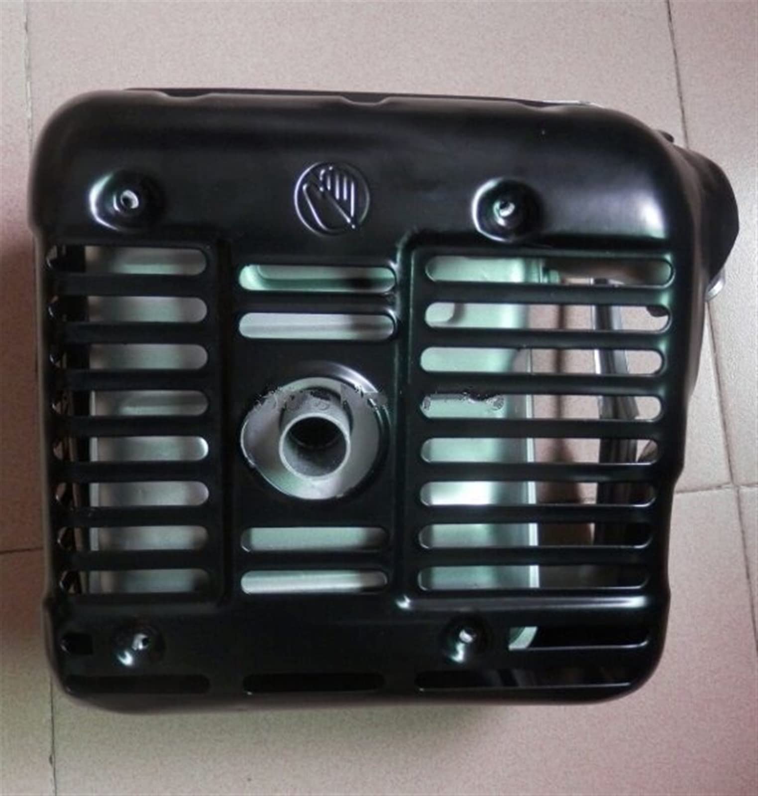 IWBR ENSAMBLE DE SILENCIADOR EF6600 CON CARCASA AJUSTADA for YAMAHA MZ360 5KW GENERADOR ESCAPE MUFFER SHROUD CUBIERTA PROTECTOR DE SILENCIADOR