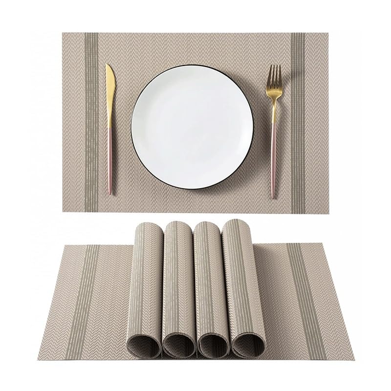 Sets de table à bordure dorée lavables pour une table toujours impeccable