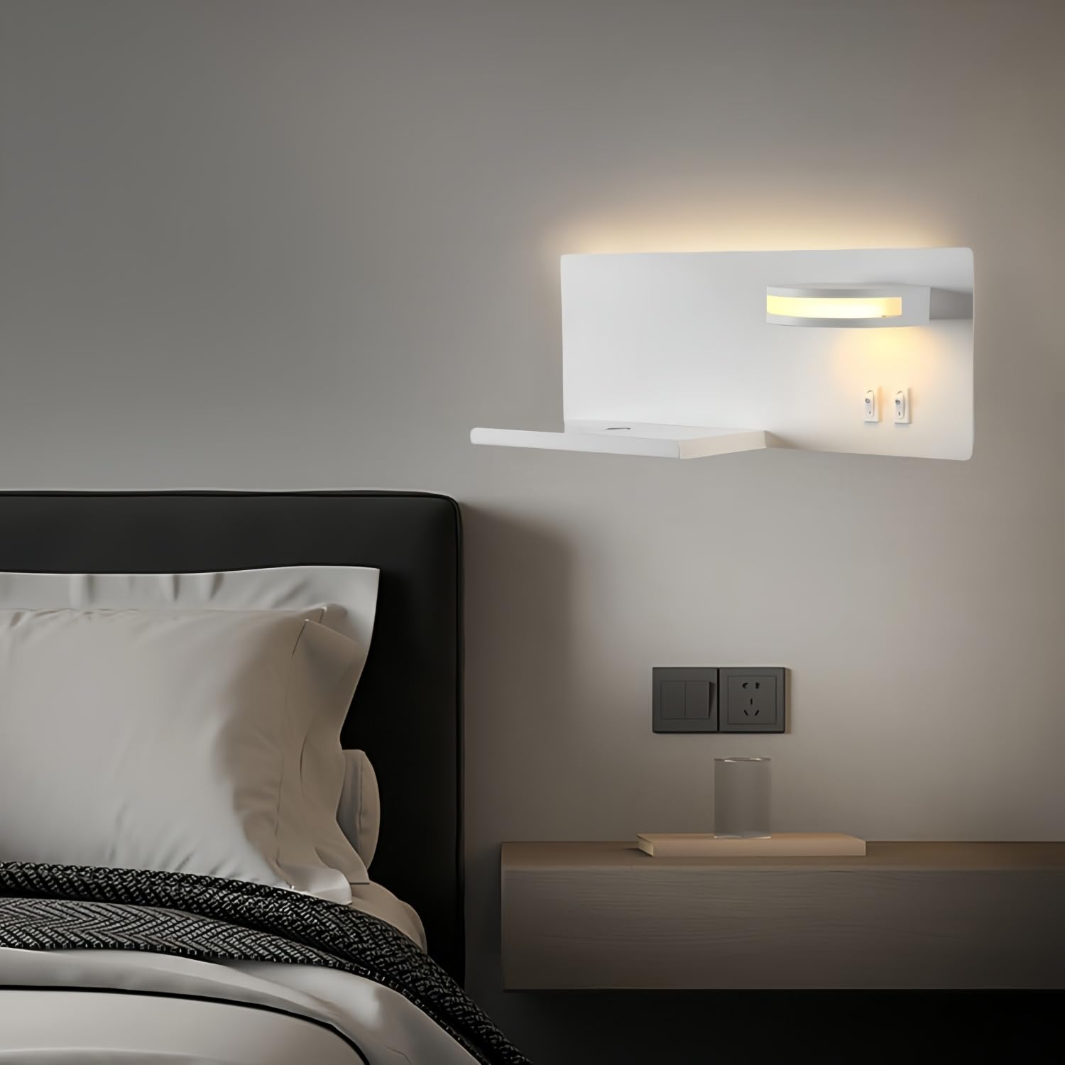 Lampada da Parete LED Moderna Ricarica Wireless e USB 30 cm x 12 cm Luce Notturna Orientabile per Camera da Letto Rotabile Applique Luce Notturna Illuminazioni per Pareti Bianco (A destra)