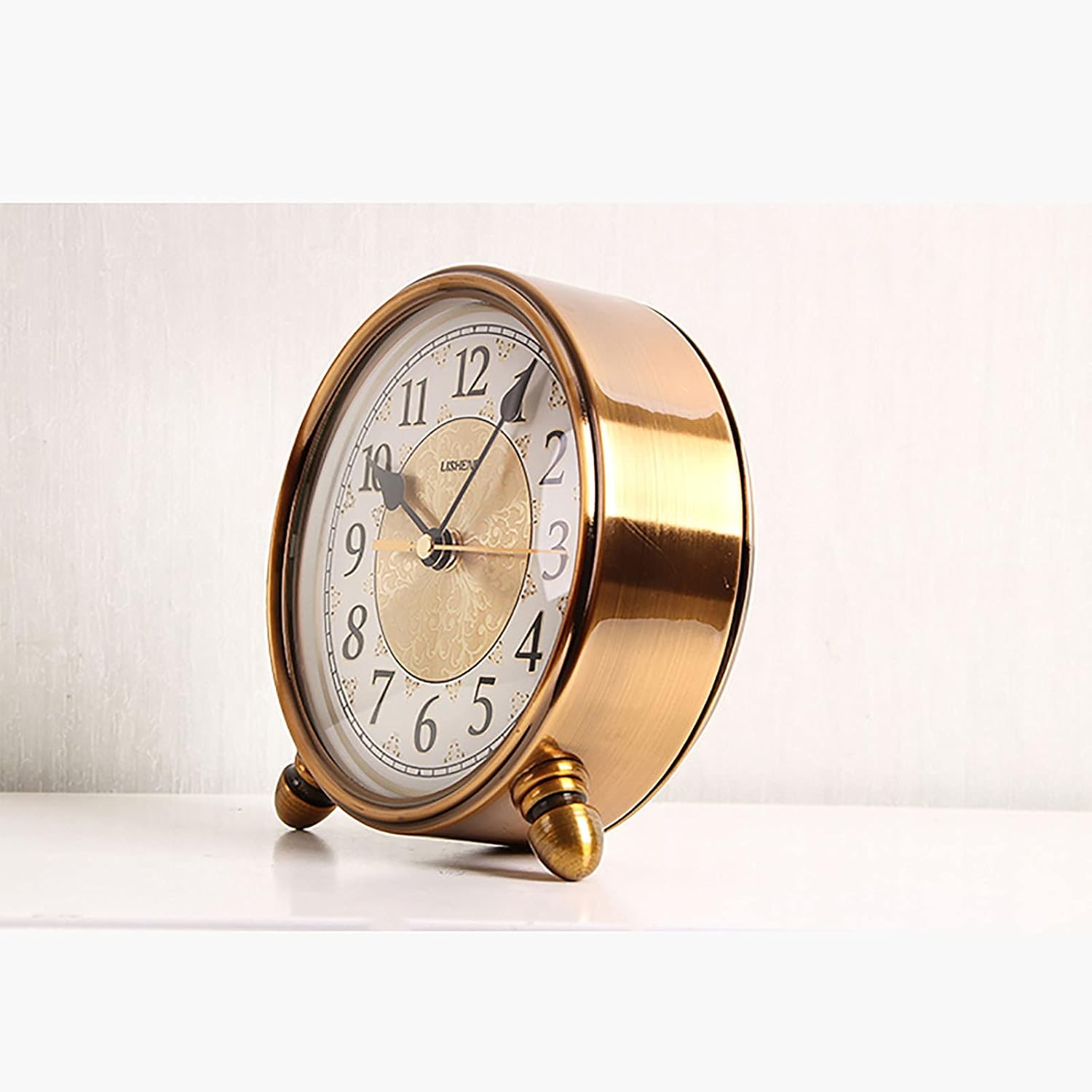 Mantel Clock Vintage Metal Table Desk Clock Round Retro Old-Fashioned Table Decorations for Living Room Office Desk Shelf Bookshelf Decor Gift