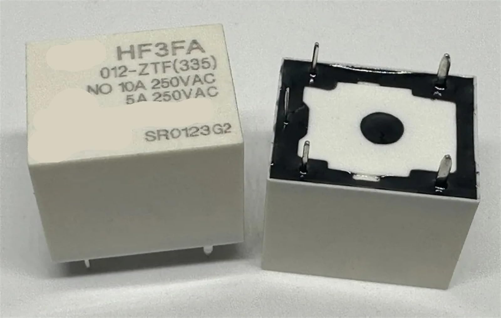 HF3FA 005/012/018/024-ZSTF/ZT/ZTF/ZST(136)/(088)/(335)/(310) (T73-1C-10A) Relais 5 Broches 1 Pièce (HF3FA 012-ZTF(335