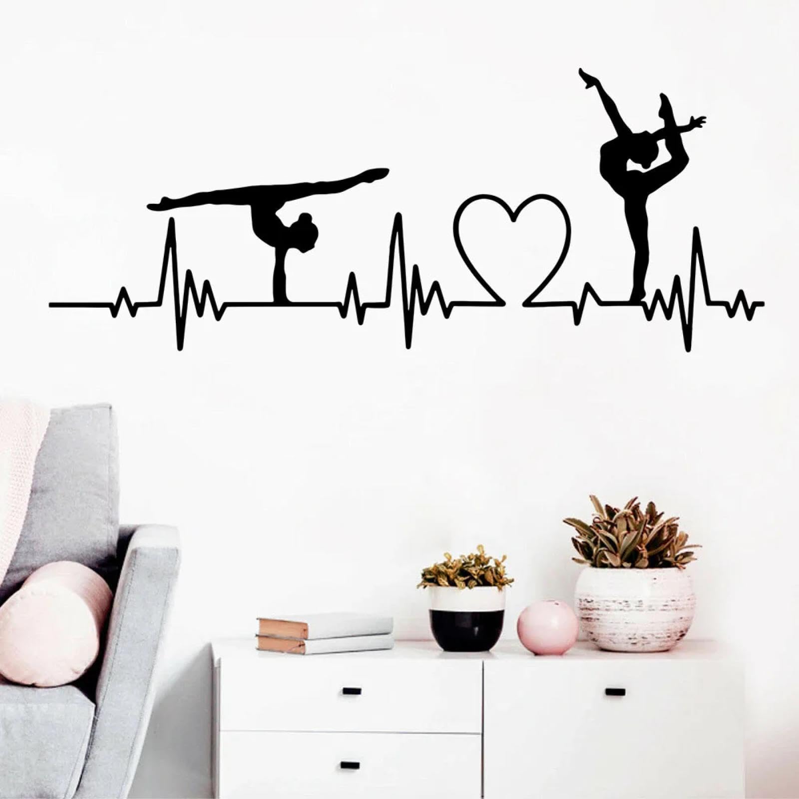 Vinilo de pared habitacion niña con silueta de gimnasta y latido de corazon