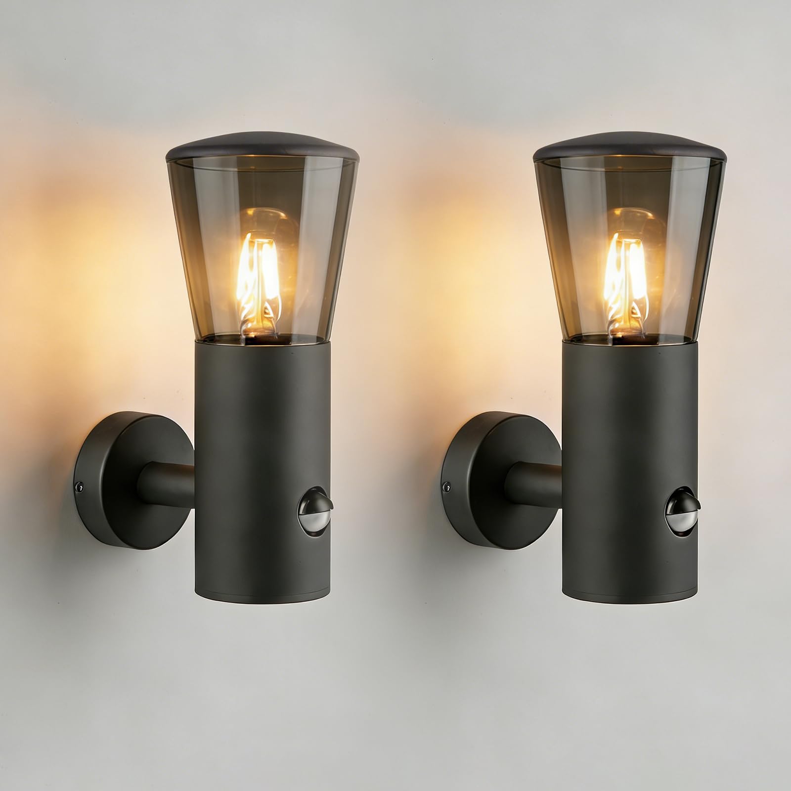 2 Stück Bewegungsmelder Außenwandleuchten rauchgrau, Wasserdicht Wandlampe mit E27 Sockel ohne Leuchtmittel, Außenbeleuchtung für Eingang, Garage, Hof, Terrasse und Garten | Bewegungssensor