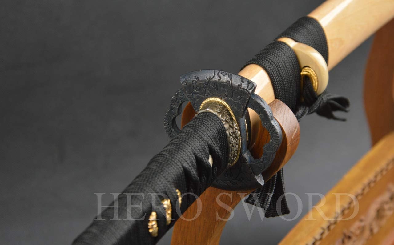 Red Damascus Folded Steel Wakizashi Handmade Japanese Samurai Sword Full Tang Blade can Cut Bamboo Trees