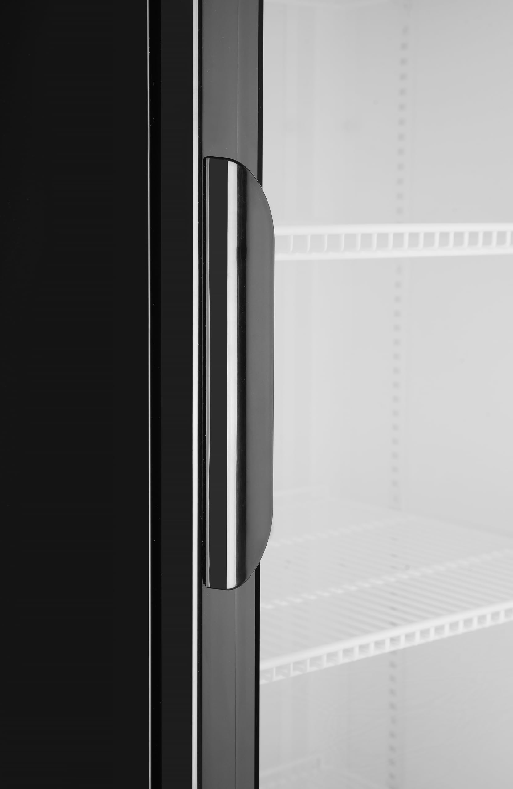 HENDI Frigorifero pubblicitario Arktic per bevande, armadio refrigerato verticale con pannello retroilluminato, 1 porta, 254L, 0–10°C, 220V, 250W, 578x605x(H)1980mm, acciaio verniciato a polvere nero