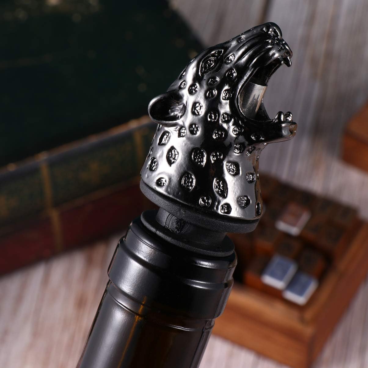 3pcs Pour Spout Wine Cork Pourer Wine Accessories Vacuum Sealed Wine Saver Cork Decorative Wine Stoppers Animal Wine Aerator Animal Wine Pourer Drink Bottle Leopard Head