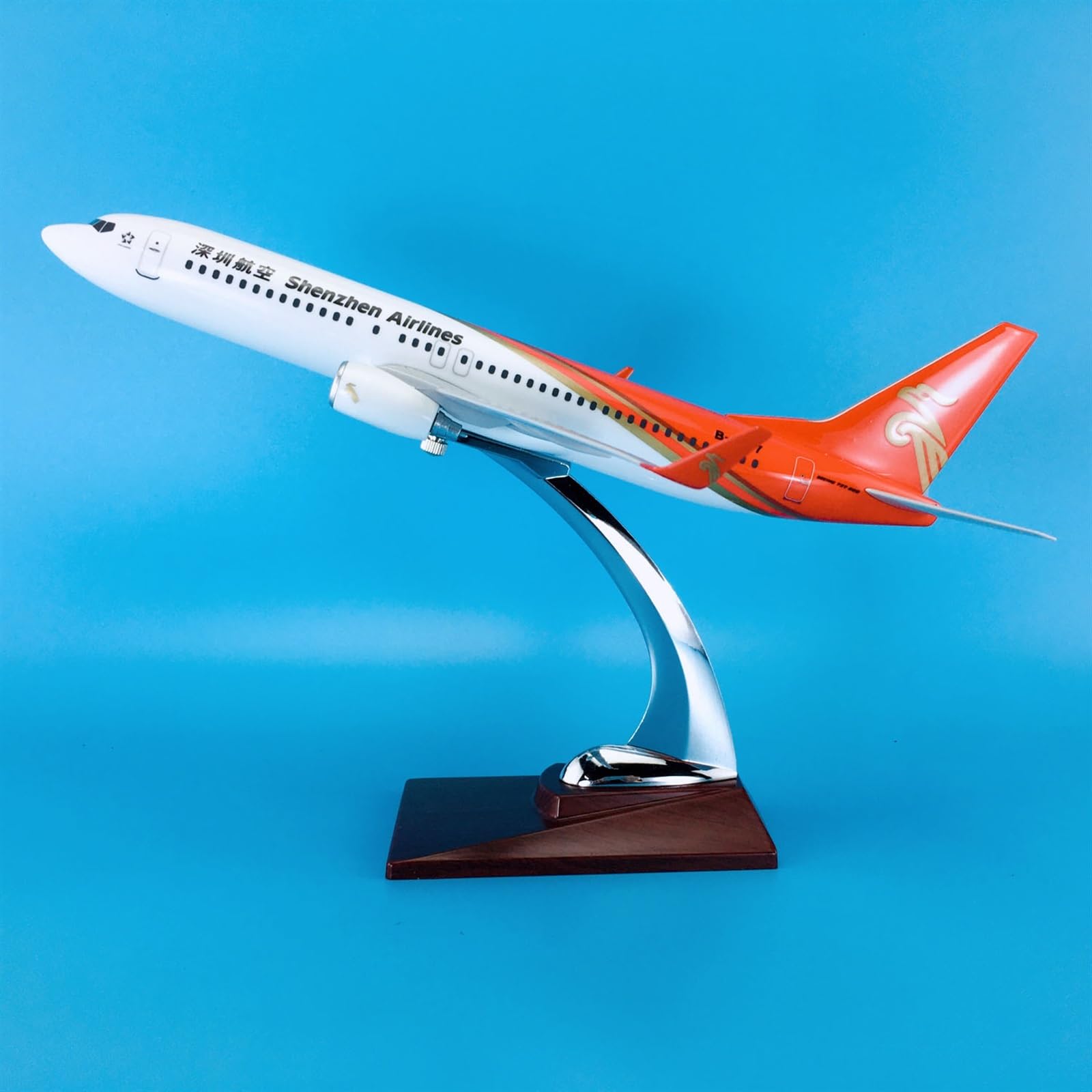 HAMILTON 飛行機模型 オレンジ色 Amazon | 飛行機模型 オリジナルスケーリング 1:130 30 センチメートル