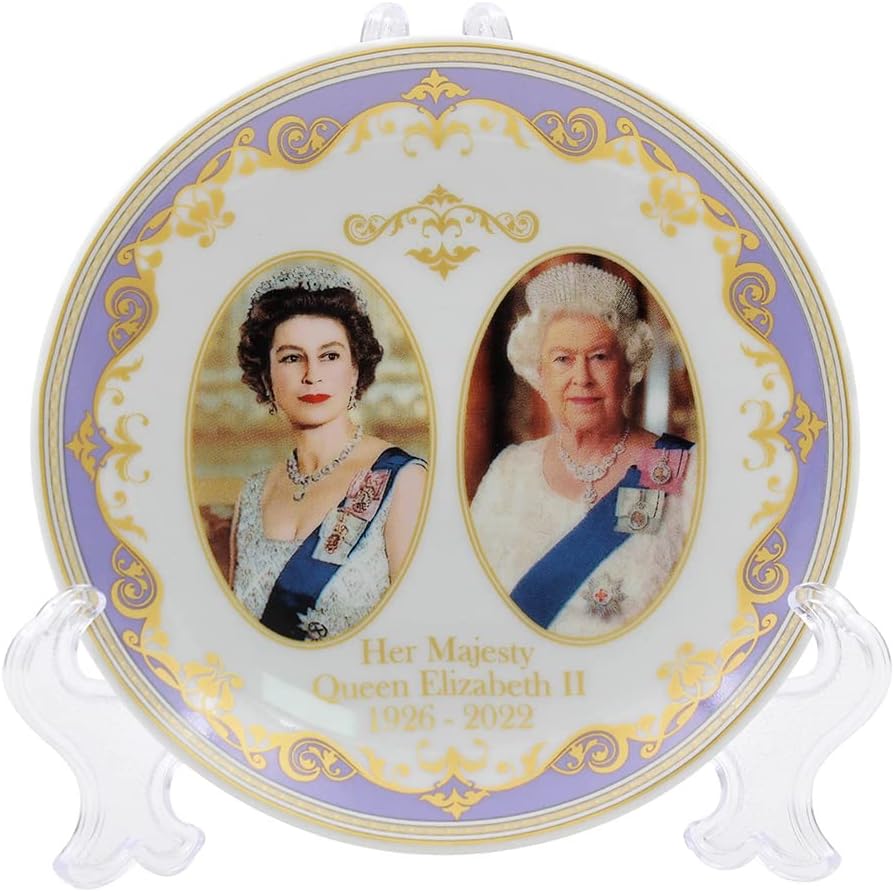 The Leonardo Collection Her Majesty Queen Elizabeth II Commemorative plate 12cm