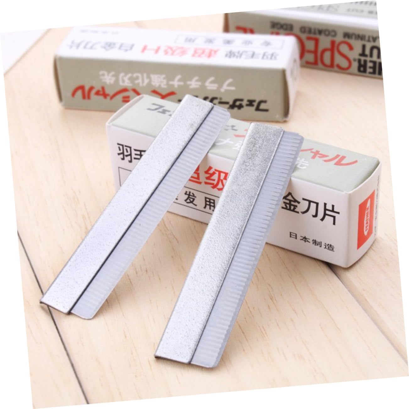 Ipetboom 40pcs Stainless Steel Eyebrow Shaver for Women and Girls