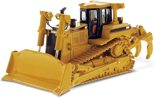 DCM - DCM85099 Bulldozer on Caterpillar Cat D8R Miniature Vehicle