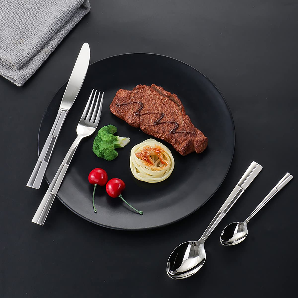 Edelstahlbesteck Besteckset, 24-teiliges Besteckset aus Edelstahl for 6 Personen, luxuriöses Besteckset, inklusive Tafelmesser, Löffel und Gabeln