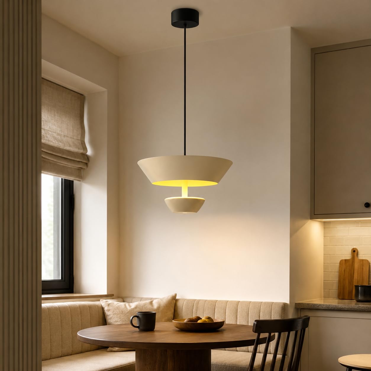 Nowoczesna lampa wisząca, regulowana lampa wisząca z wielowarstwowym metalowym kloszem i odblaskowym wnętrzem, kabel 180 cm, abażur 18 cm, idealna na wyspę kuchenną, jadalnię.