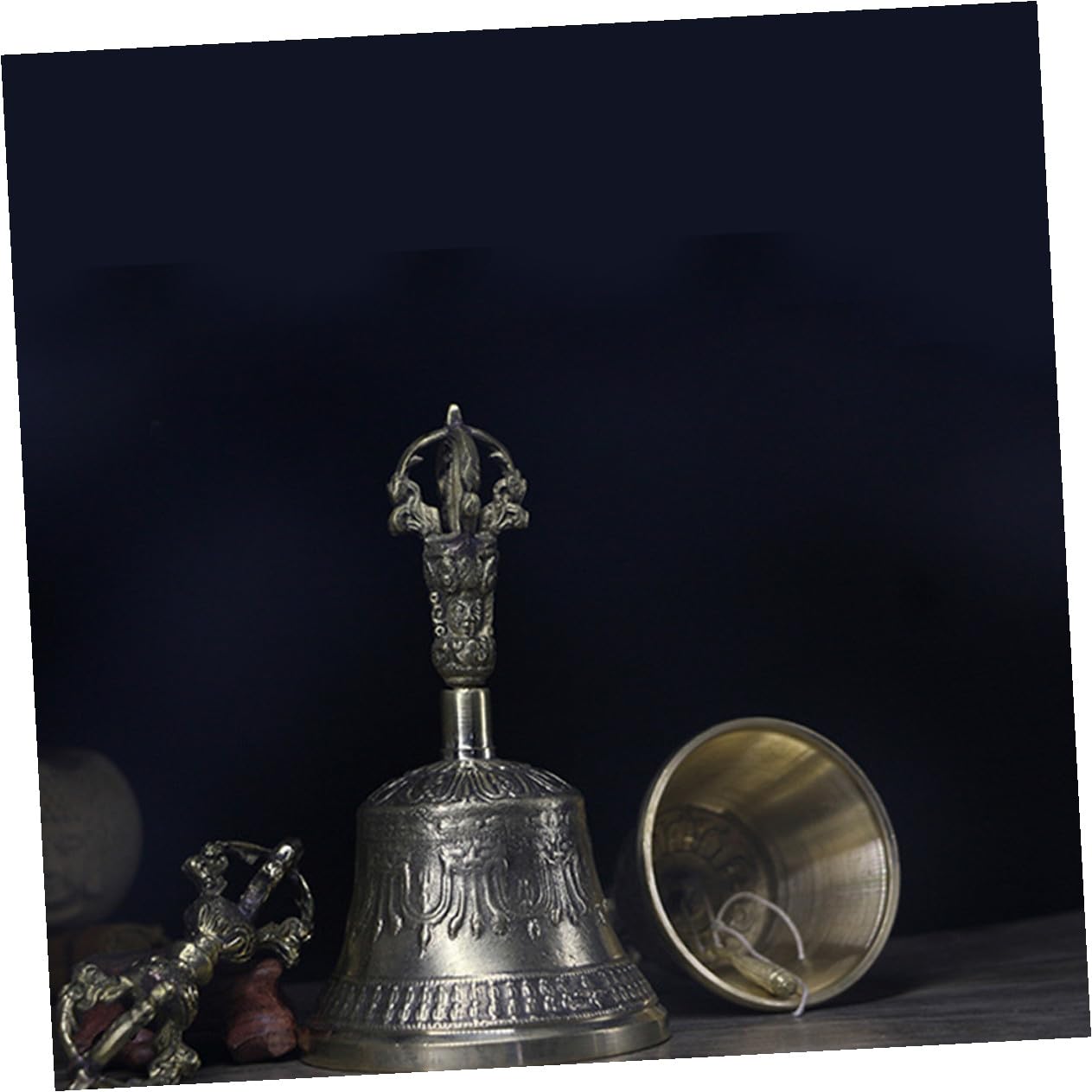 Toyvian Campanella Buddista in Ottone Manico Staccabile, Effetto Decorativo Delicato e Facile da Impugnare per Uso Rituale e Decorazioni
