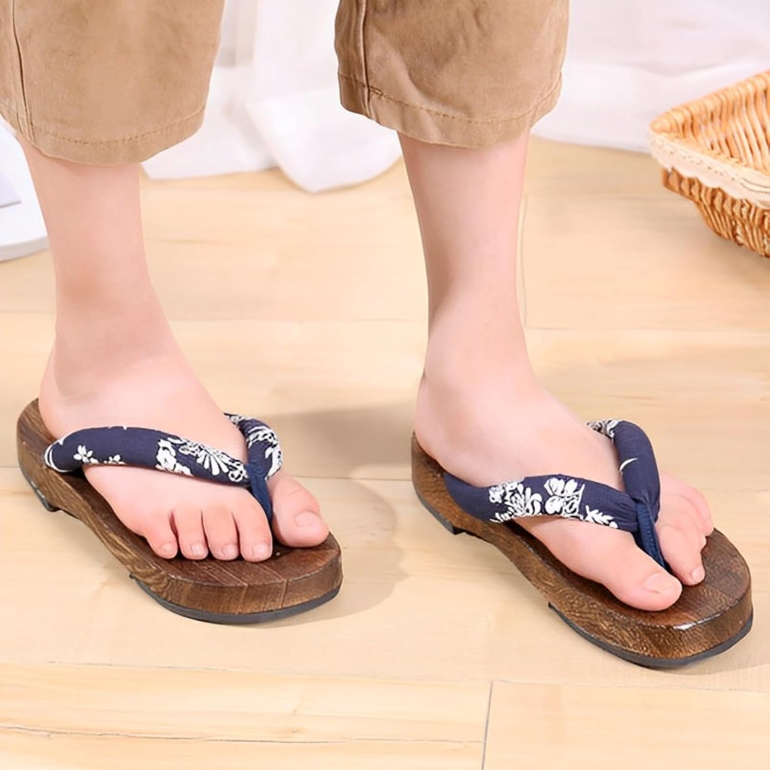 Kids Japanese Traditional Shoes Wooden Sandals Geta Clog nezuko Cosplay Boys Girls Costume
