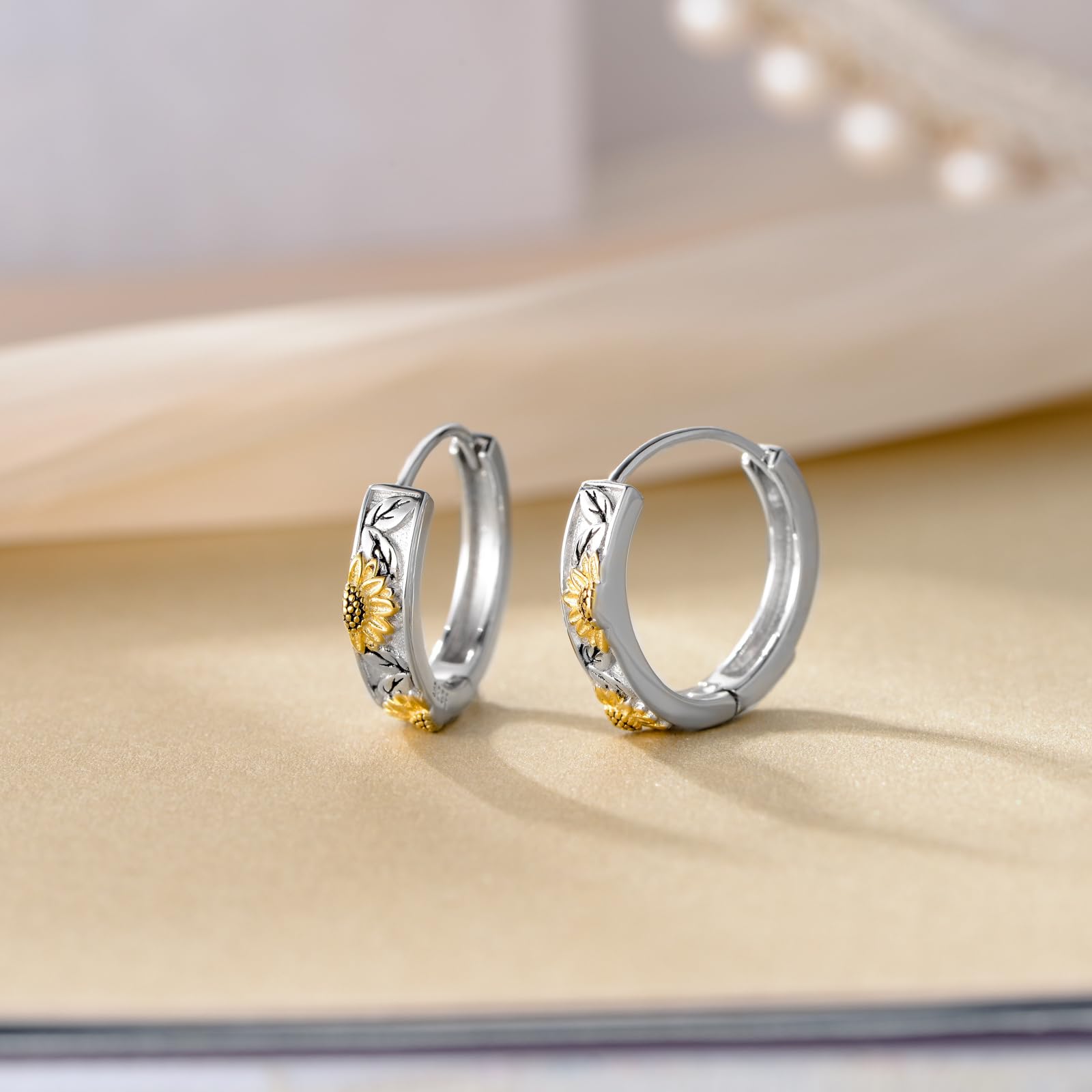 VONALA Orecchini a cerchio a forma di girasole, in argento Sterling 925, piccoli orecchini a forma di girasole, idea regalo per donne e ragazze, Argento sterling, Nessuna pietra preziosa
