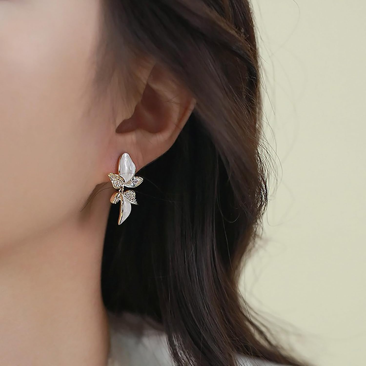 W WEILIRIAN Boho Leaf Drop Earrings Crystal Leaf Earrings Enamel Leaf Stud Earrings Rhinestone Leaf Dangle Earrings Jewelry for Women - Image 2